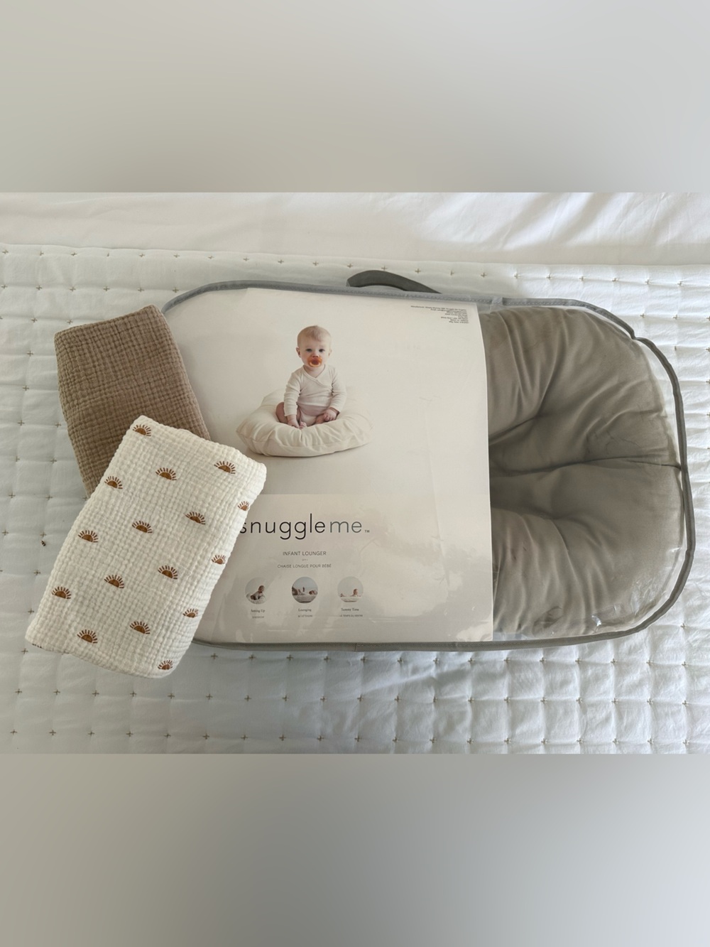 Snuggle Me Infant Lounger in Birch with two covers